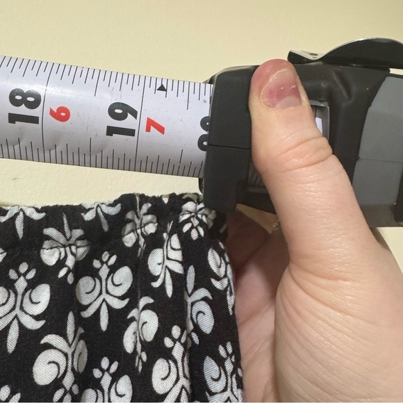 Women’s White Stag Boho Vintage Hippie Black and White Patterned Maxi Skirt 8/10 - Picture 15 of 16